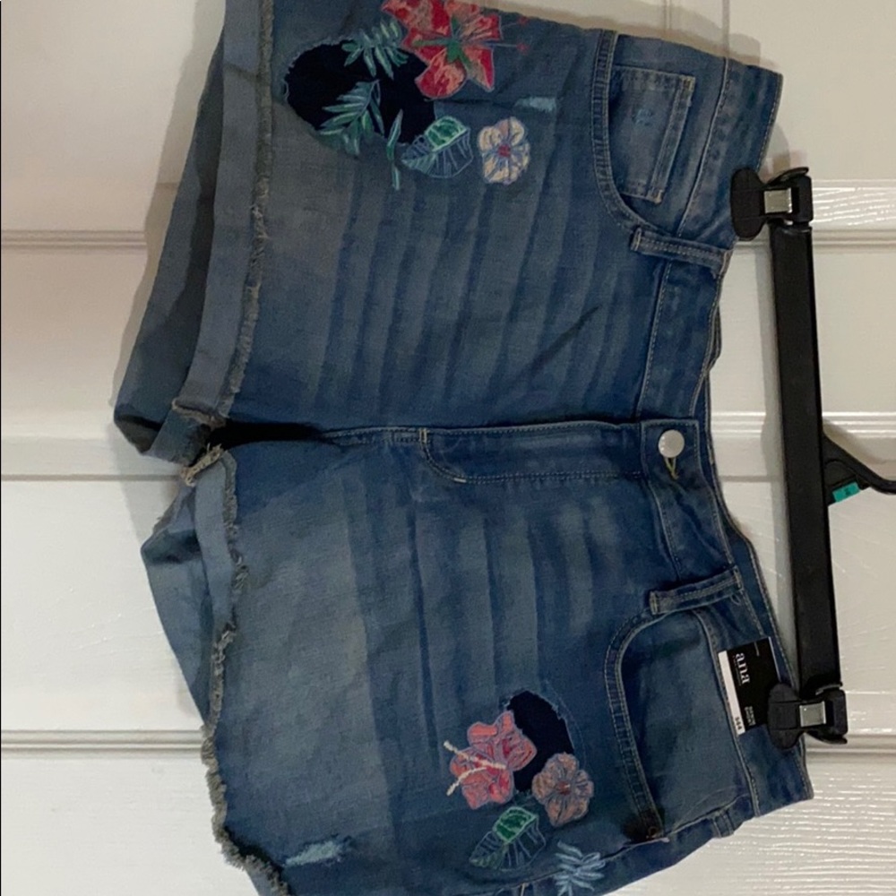 A. N.A jean shorts
